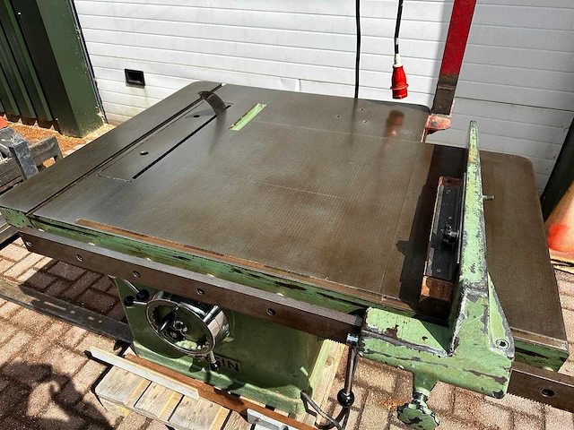 Martin - formaatcirkelzaagmachine - afbeelding 2 van  7