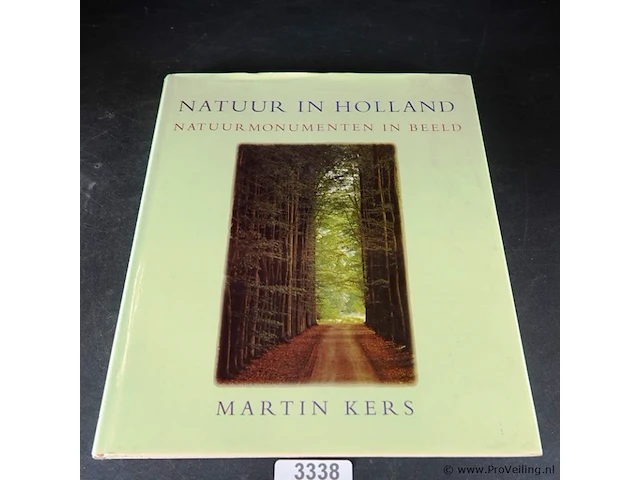 Martin kers. natuur in holland - afbeelding 1 van  5