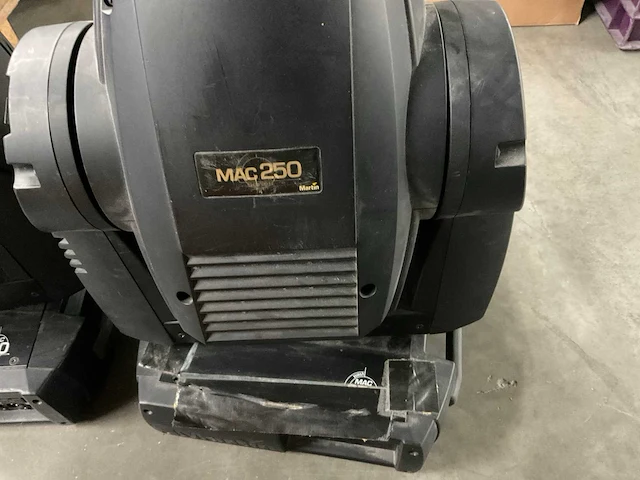 Martin mac 250 wash movinghead (2x) - afbeelding 2 van  10