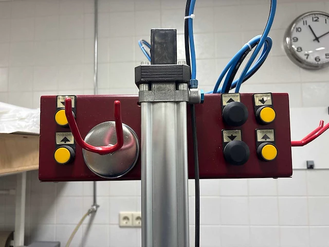 Martinmechanic knopenintrekmachine - afbeelding 2 van  13