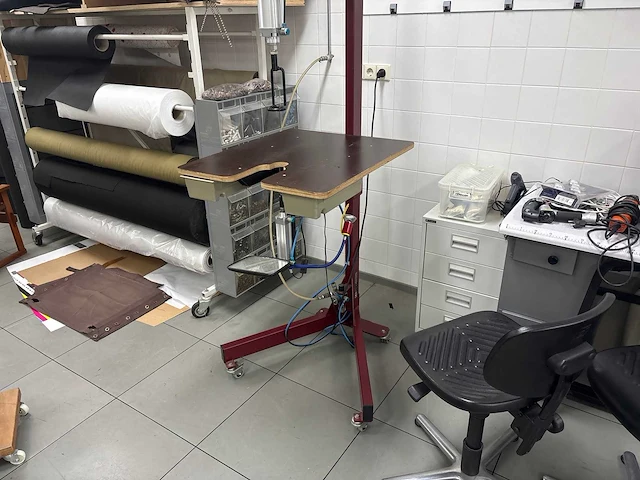 Martinmechanic knopenintrekmachine - afbeelding 6 van  13