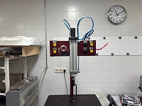 Martinmechanic knopenintrekmachine - afbeelding 7 van  13