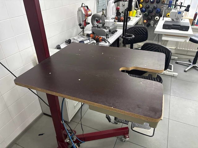 Martinmechanic knopenintrekmachine - afbeelding 11 van  13