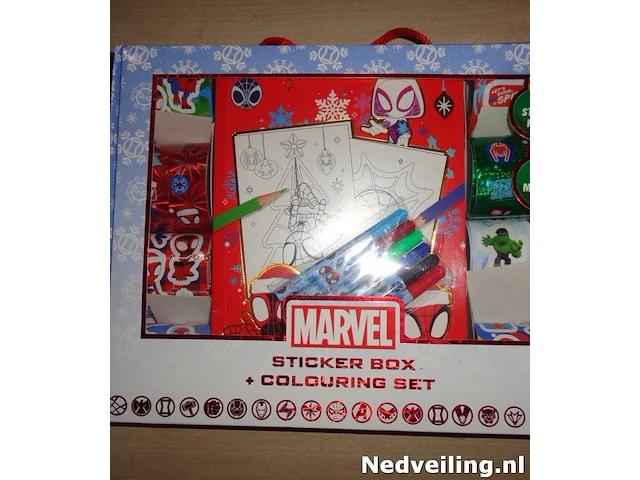 Marvel stickerbox + kleurset - afbeelding 3 van  3