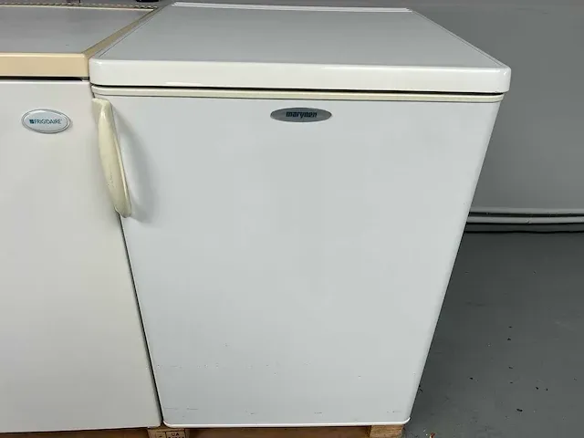 Marynen - koelkast tafelmodel + frigidaire vriezer tafelmodel - afbeelding 8 van  11