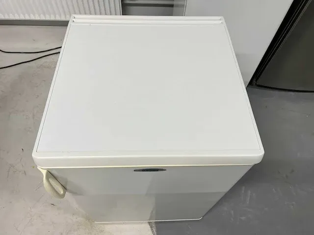 Marynen - marynen koelkast tafelmodel + hotelkamer koelkast tafelmodel - afbeelding 9 van  15