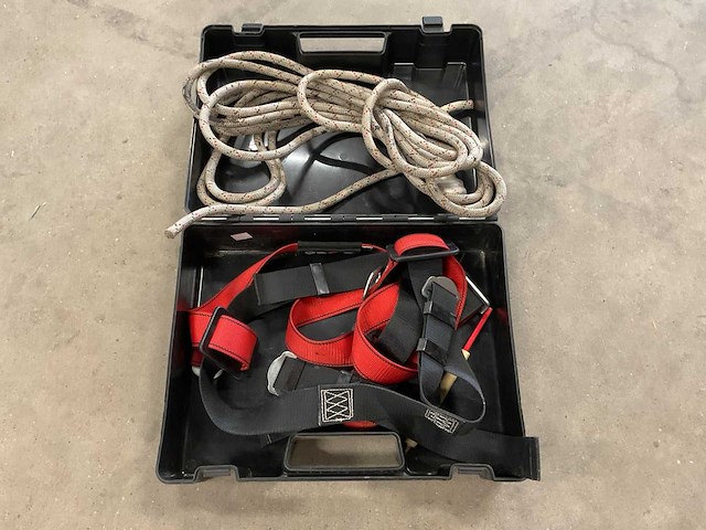 Mas 5 valbeveiliging harnas - afbeelding 1 van  2