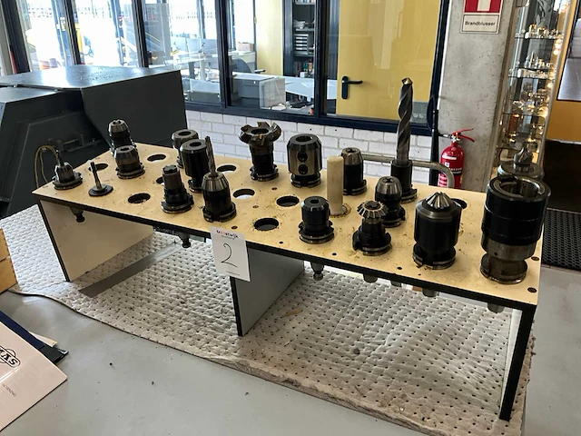 Mas mcv 1000 tooling (passend bij kavel 1) - afbeelding 1 van  5