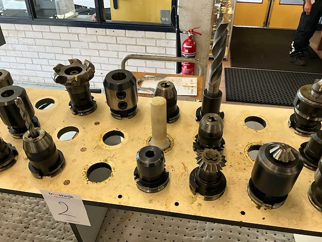 Mas mcv 1000 tooling (passend bij kavel 1) - afbeelding 3 van  5