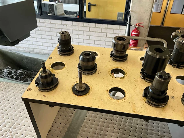 Mas mcv 1000 tooling (passend bij kavel 1) - afbeelding 5 van  5
