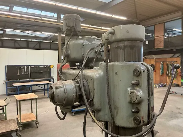 Mas vr2 radiaalboormachine - afbeelding 5 van  16