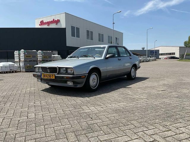 Maserati - 1989 - 430-serie - personenauto - afbeelding 1 van  34