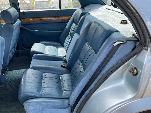Maserati - 1989 - 430-serie - personenauto - afbeelding 22 van  34