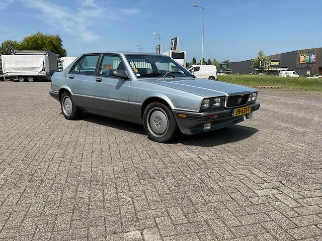 Maserati - 1989 - 430-serie - personenauto - afbeelding 12 van  34