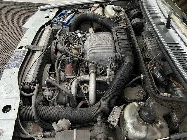 Maserati - biturbo - 2.5 spyder - oldtimer - afbeelding 24 van  45