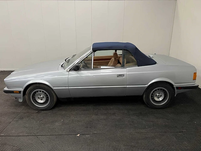 Maserati - biturbo - 2.5 spyder - oldtimer - afbeelding 34 van  45