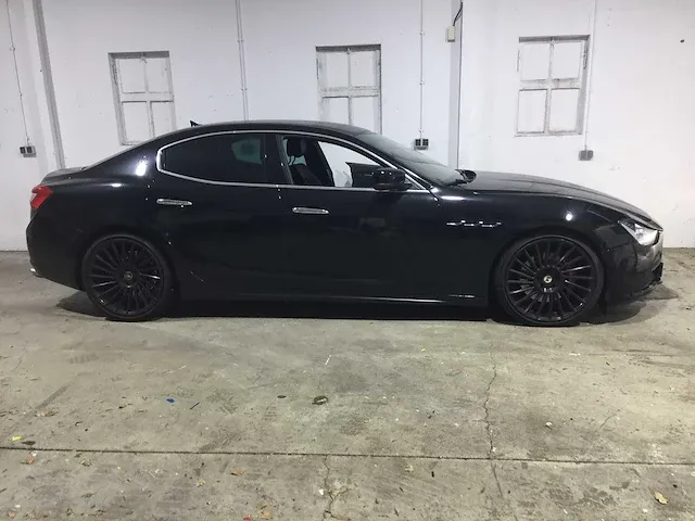 Maserati - ghibli - 3.0 s q4, 411pk - tv-180-h - afbeelding 35 van  38