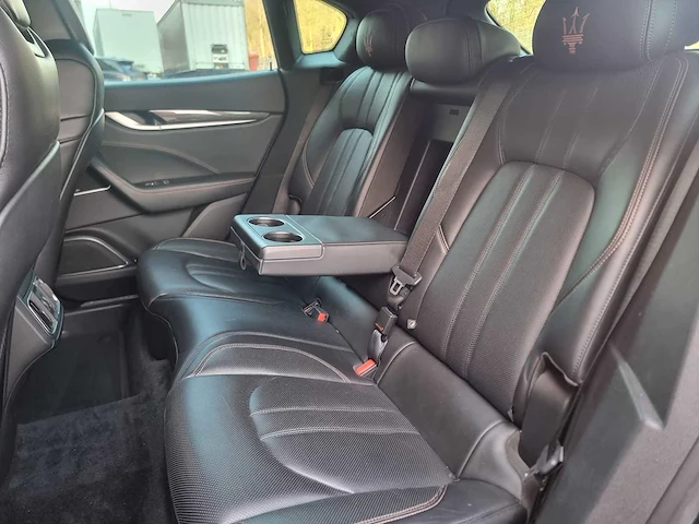 Maserati - levante - 3.0 v6 d awd - personenauto - afbeelding 11 van  27