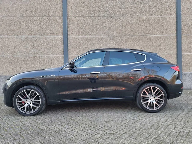 Maserati - levante - 3.0 v6 d awd - personenauto - afbeelding 12 van  27