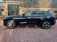 Maserati - levante - personenauto - afbeelding 20 van  23