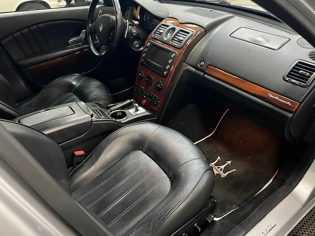 Maserati - quattroporte - youngtimer > 15 - 2005 - afbeelding 6 van  39