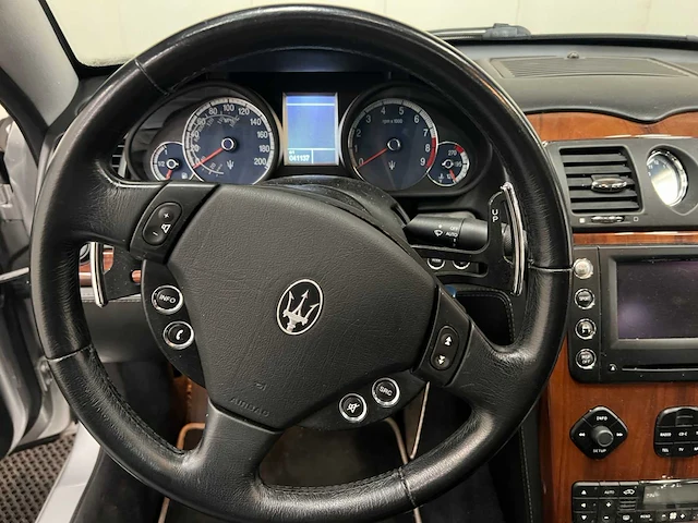 Maserati - quattroporte - youngtimer > 15 - 2005 - afbeelding 10 van  39