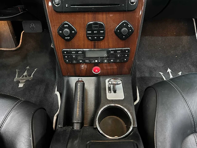 Maserati - quattroporte - youngtimer > 15 - 2005 - afbeelding 14 van  39