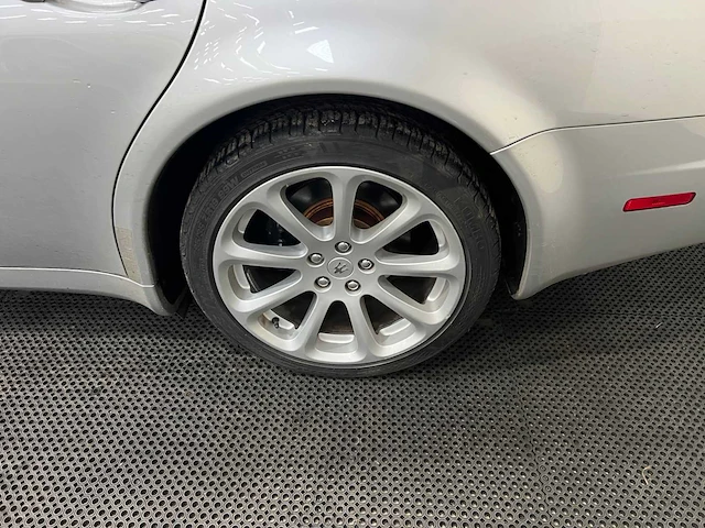 Maserati - quattroporte - youngtimer > 15 - 2005 - afbeelding 33 van  39
