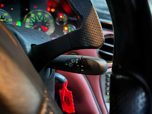 Maserati coupé cambiocorsa 4200 gt 4.2 v8 390pk 2004 youngtimer - afbeelding 10 van  33