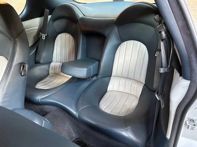 Maserati coupé cambiocorsa 4200 gt 4.2 v8 390pk 2005 youngtimer - afbeelding 31 van  36