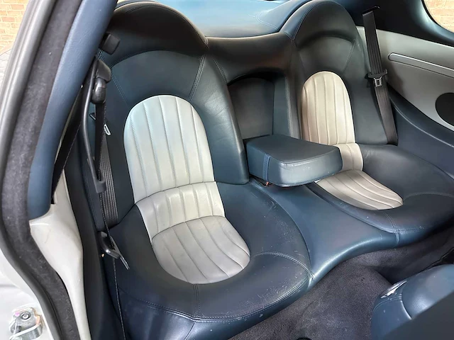 Maserati coupé cambiocorsa 4200 gt 4.2 v8 390pk 2005 youngtimer - afbeelding 33 van  36