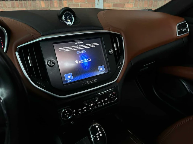 Maserati ghibli 3.0 401pk 2016 - afbeelding 19 van  44