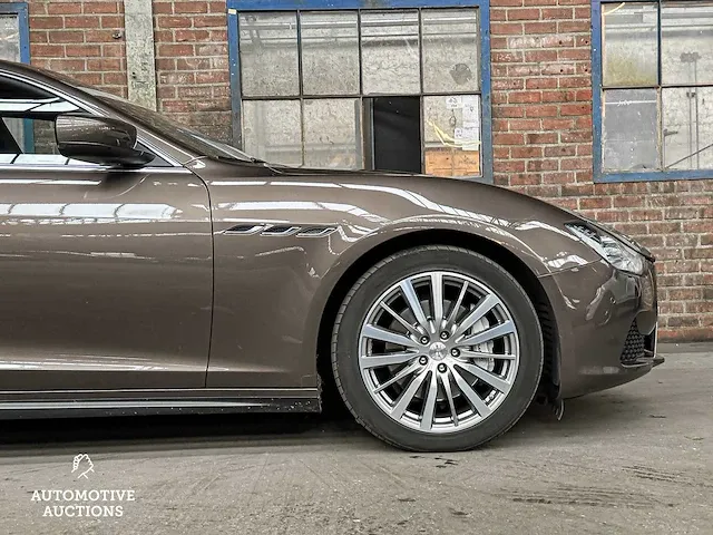 Maserati ghibli 3.0 v6 330pk 2014 -orig. nl-, 1-tgt-21 - afbeelding 12 van  52