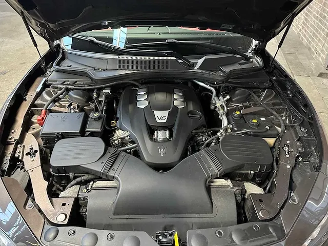 Maserati ghibli 3.0 v6 330pk 2014 -orig. nl-, 1-tgt-21 - afbeelding 46 van  52