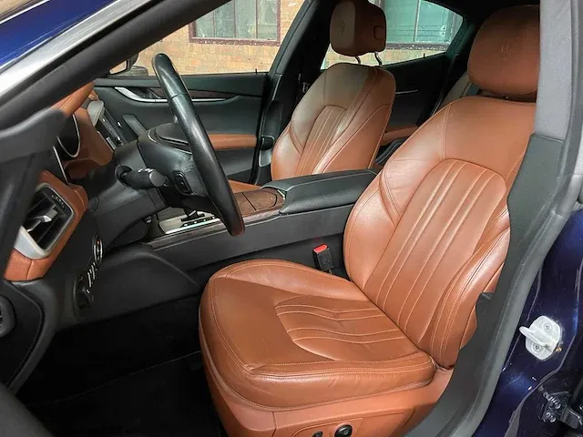 Maserati ghibli 3.0 v6 d 275pk 2014, x-048-bf - afbeelding 52 van  63