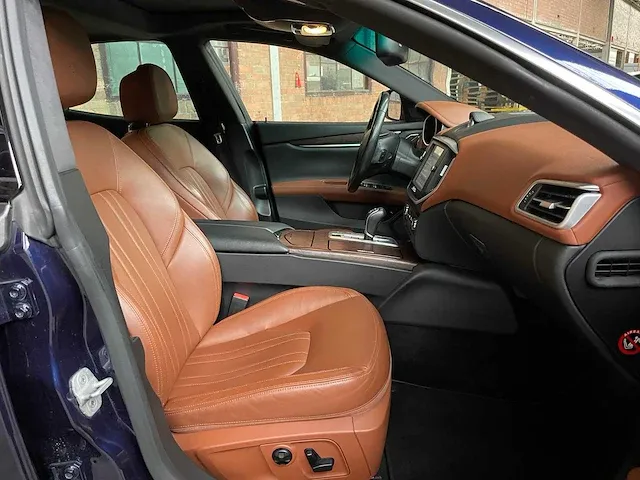 Maserati ghibli 3.0 v6 d 275pk 2014, x-048-bf - afbeelding 57 van  63