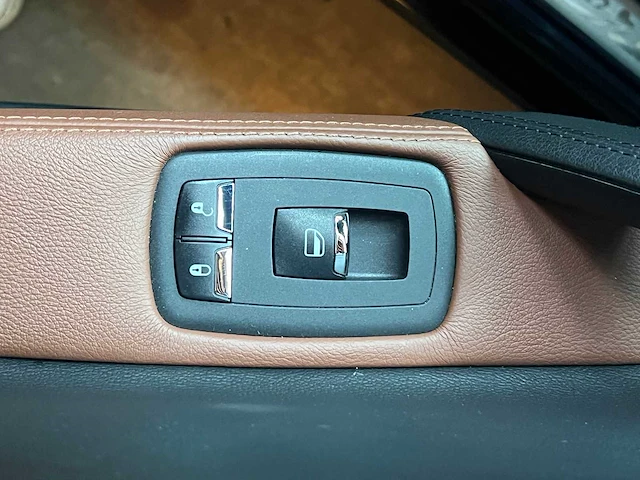 Maserati ghibli 3.0 v6 d 275pk 2014, x-048-bf - afbeelding 37 van  46