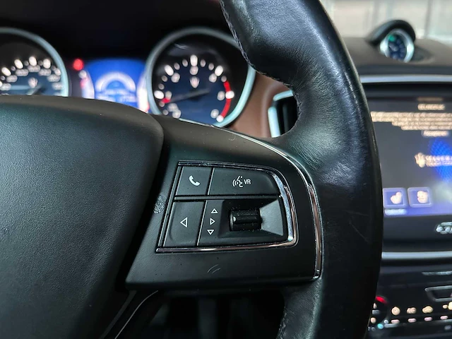 Maserati ghibli 3.0 v6 d 275pk 2015, 9-zhh-55 - afbeelding 17 van  52