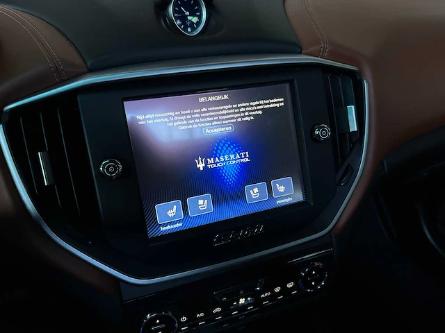 Maserati ghibli 3.0 v6 d 275pk 2015, 9-zhh-55 - afbeelding 24 van  52