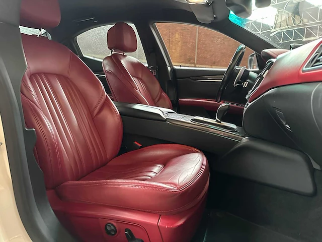 Maserati ghibli 3.0 v6 d 275pk 2015, 9-zsl-90 - afbeelding 46 van  49
