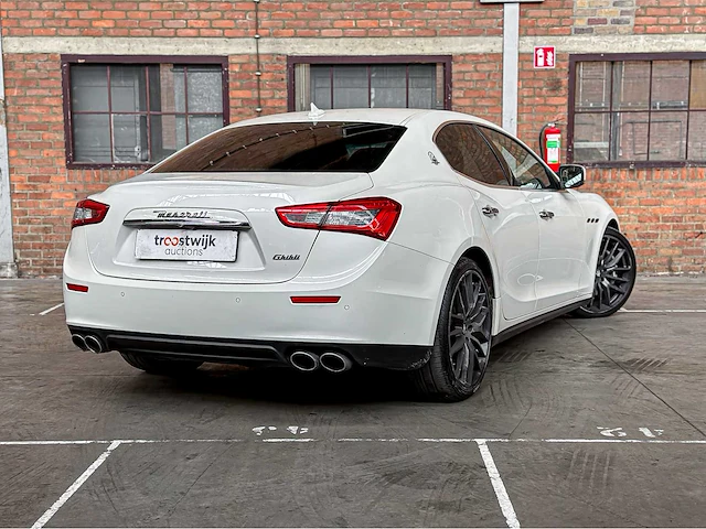Maserati ghibli 3.0 v6 d 275pk 2015 (origineel-nl), hf-346-h - afbeelding 11 van  65
