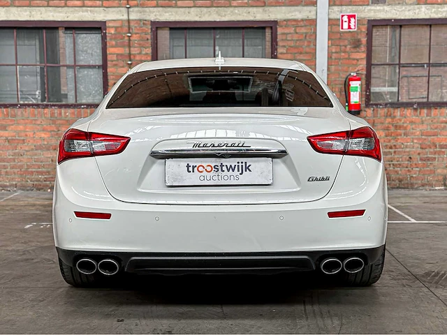 Maserati ghibli 3.0 v6 d 275pk 2015 (origineel-nl), hf-346-h - afbeelding 13 van  65