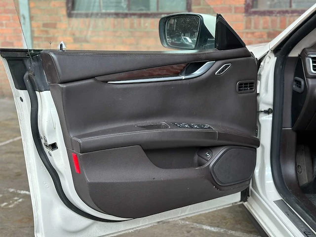 Maserati ghibli 3.0 v6 d 275pk 2015 (origineel-nl), hf-346-h - afbeelding 33 van  65