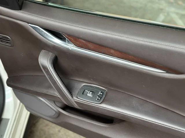 Maserati ghibli 3.0 v6 d 275pk 2015 (origineel-nl), hf-346-h - afbeelding 57 van  65