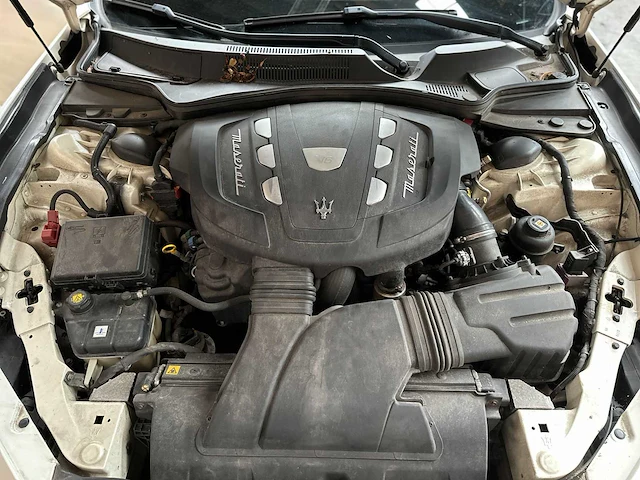 Maserati ghibli 3.0 v6 d 275pk 2015 (origineel-nl), hf-346-h - afbeelding 64 van  65