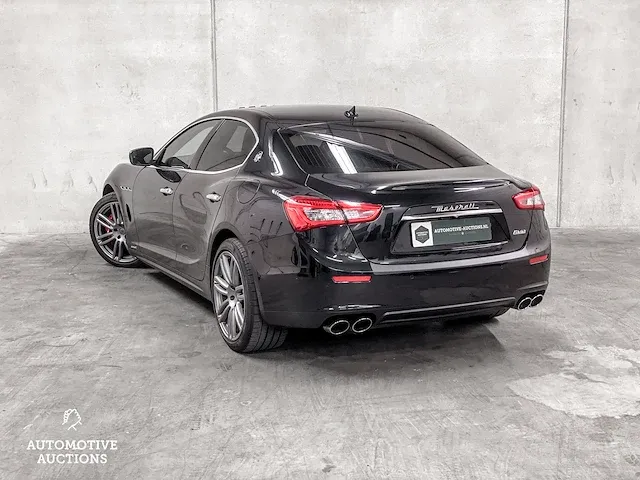 Maserati ghibli 3.0 v6 d gransport facelift -orig. nl- 275pk 2017, pg-705-r - afbeelding 16 van  59