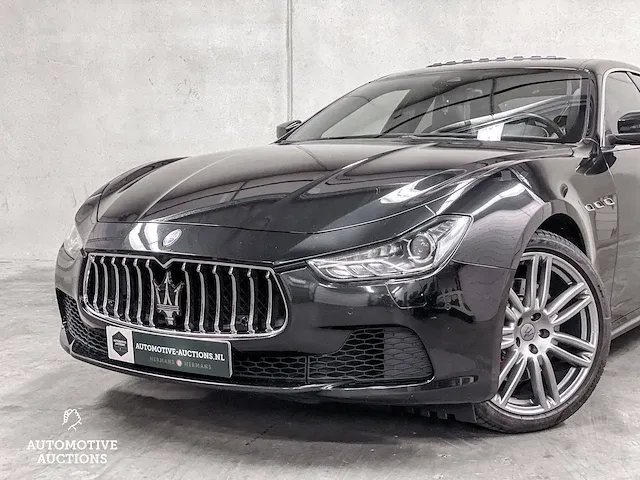 Maserati ghibli 3.0 v6 d gransport facelift -orig. nl- 275pk 2017, pg-705-r - afbeelding 34 van  59