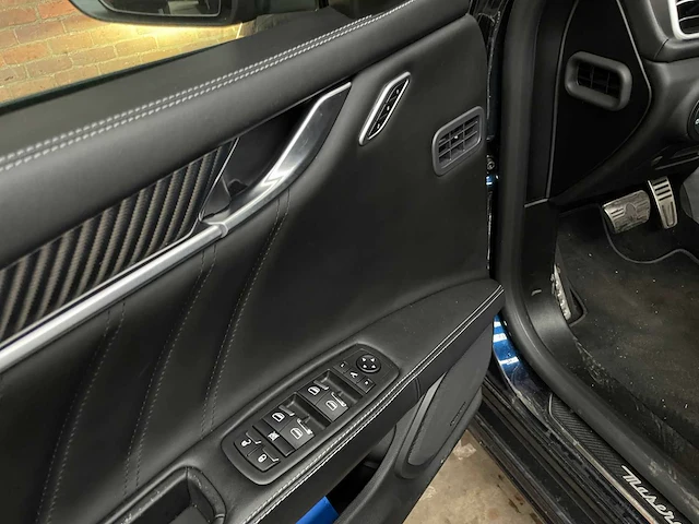 Maserati ghibli 3.0 v6 granlusso 349pk 2019 (origineel-nl), xj-658-t - afbeelding 18 van  74