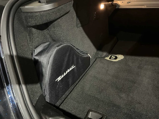 Maserati ghibli 3.0 v6 granlusso 349pk 2019, xj-658-t - afbeelding 43 van  58