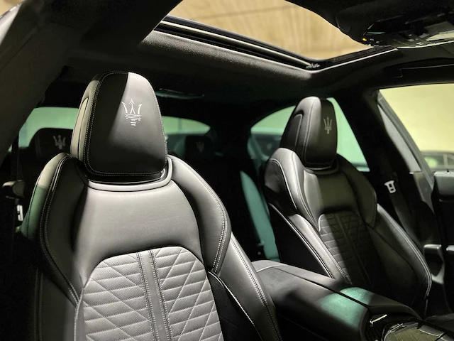 Maserati ghibli 3.0 v6 granlusso 349pk 2019, xj-658-t - afbeelding 50 van  58